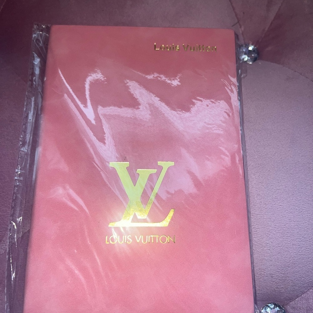 Notebook journal manifest in style, chic, opulent, luxurious way of recording
